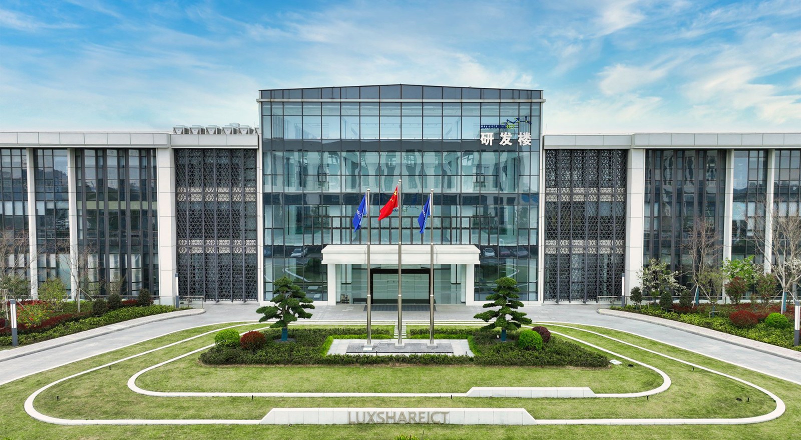 1761269315670858.jpg 3